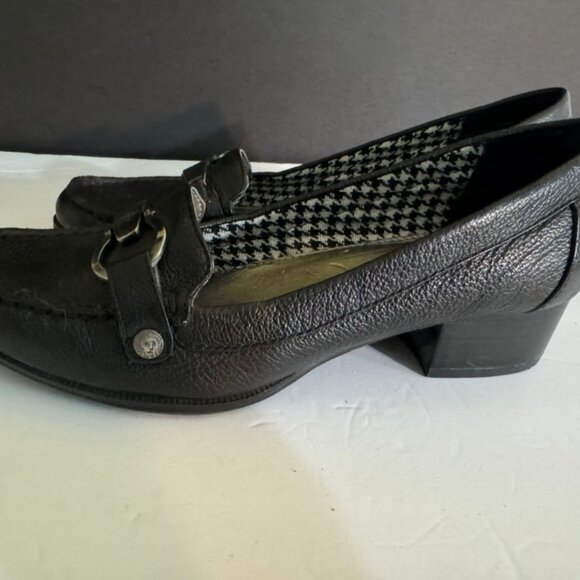 Anne Klein Iflex AK DAGNEY Black Slip on Loafers Silver Accent Buckle Sz 7.5 - Picture 5 of 7